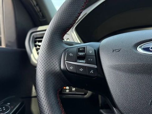 Used 2025 Ford Escape ST-Line w/ Equipment Group 301A FWD image 9