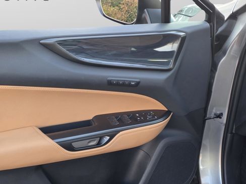 Used 2025 Lexus NX 250 FWD w/ Premium Package image 29