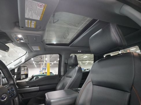 Used 2025 Ford F250 Lariat w/ Black Appearance Package AWD/4WD image 30