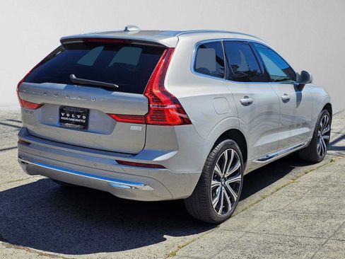 Certified 2023 Volvo XC60 T8 Ultimate AWD/4WD image 3