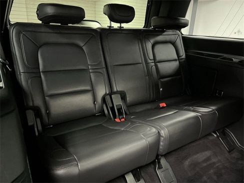 Used 2018 Lincoln Navigator Reserve w/ Technology Package image 28