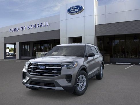New 2026 Ford Explorer Active image 2