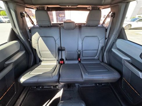 Used 2023 Ford Bronco Badlands AWD/4WD image 29