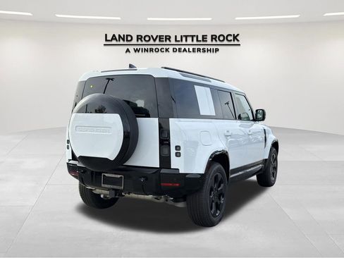 New 2026 Land Rover Defender 110 X-Dynamic SE AWD/4WD image 2