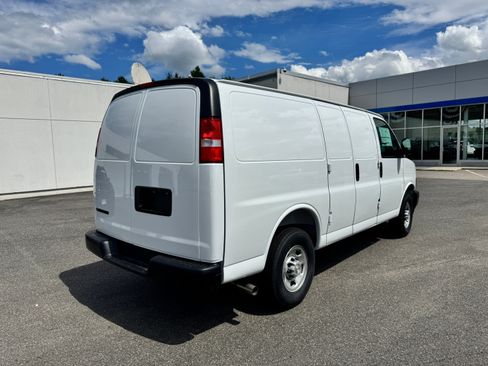 New 2026 Chevrolet Express 2500 w/ Driver Convenience Package RWD image 3