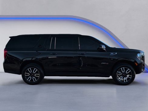 Used 2022 GMC Yukon XL AT4 w/ Max Trailering Package image 12