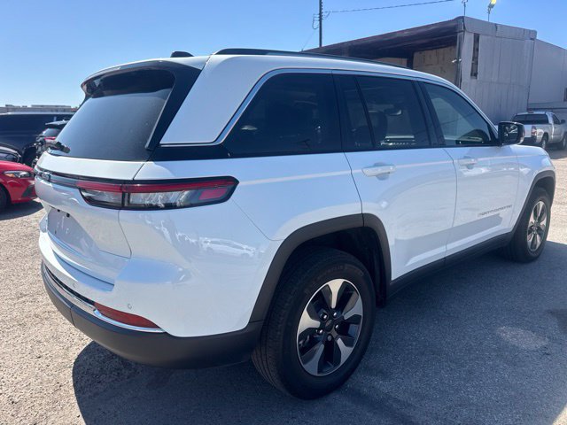 Used 2023 Jeep Grand Cherokee 4WD 4xe image 5
