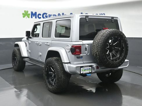 Used 2022 Jeep Wrangler Unlimited Sahara image 24