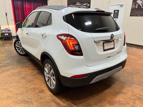 Used 2020 Buick Encore Preferred image 2