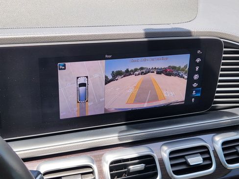 Used 2020 Mercedes-Benz GLS 450 4MATIC image 10
