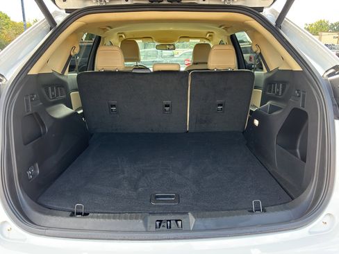 Used 2024 Ford Edge SEL w/ Convenience Package image 13