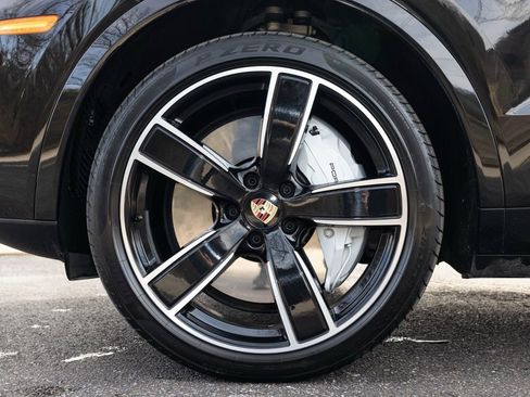 Used 2023 Porsche Cayenne Turbo image 79