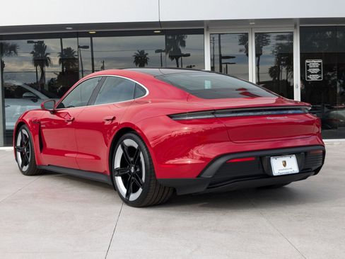 New 2025 Porsche Taycan 4S image 3