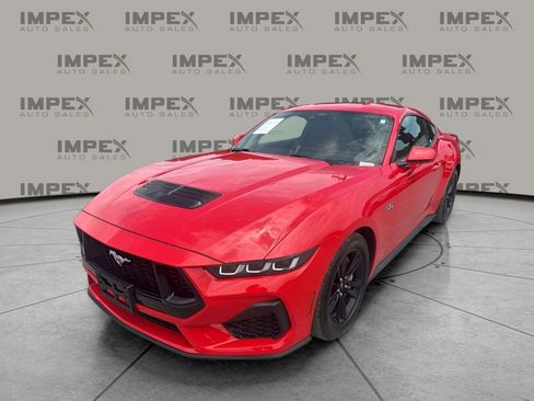 Used 2024 Ford Mustang GT RWD image 1