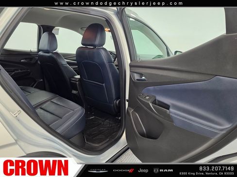Used 2023 Chevrolet Bolt EUV Premier image 16