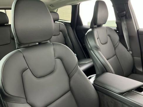 Certified 2025 Volvo XC60 B5 Core w/ Climate Package image 25