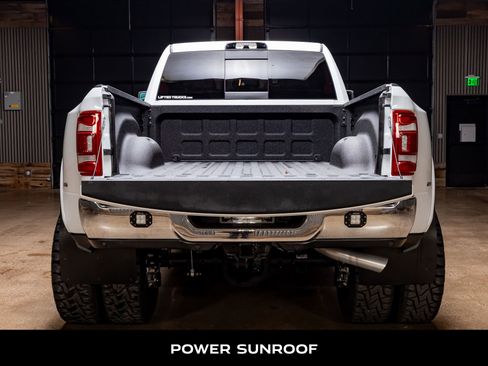 Used 2024 RAM 3500 Limited image 8