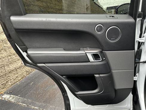 Used 2017 Land Rover Range Rover Sport Supercharged image 22