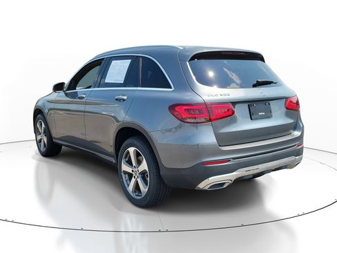 Used 2020 Mercedes-Benz GLC 300 w/ Premium Package image 3