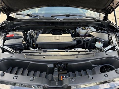 Used 2024 Chevrolet Tahoe Z71 w/ Luxury Package image 29