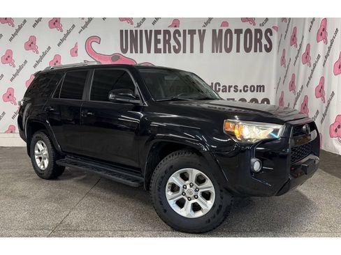Used 2018 Toyota 4Runner SR5 image 2