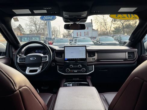 Used 2023 Ford Expedition Limited image 26