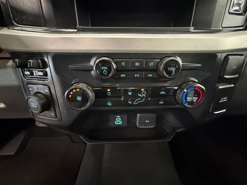Used 2023 Ford F250 XLT w/ FX4 Off-Road Package image 20
