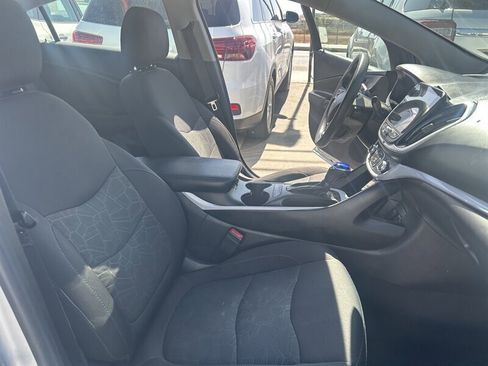 Used 2018 Chevrolet Volt LT image 36