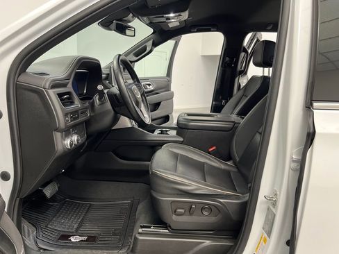 Used 2023 GMC Yukon SLT image 9