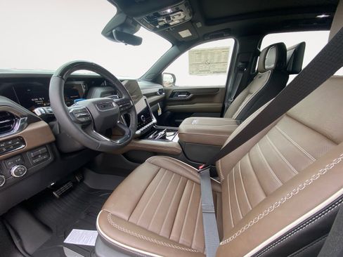 New 2026 GMC Yukon XL Denali Ultimate AWD/4WD image 23