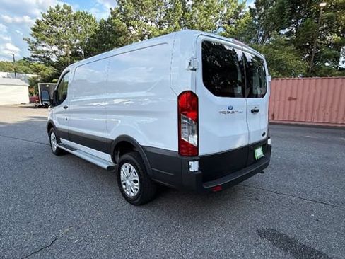 Certified 2025 Ford Transit 250 Low Roof w/ Exterior Upgrade Package RWD image 5