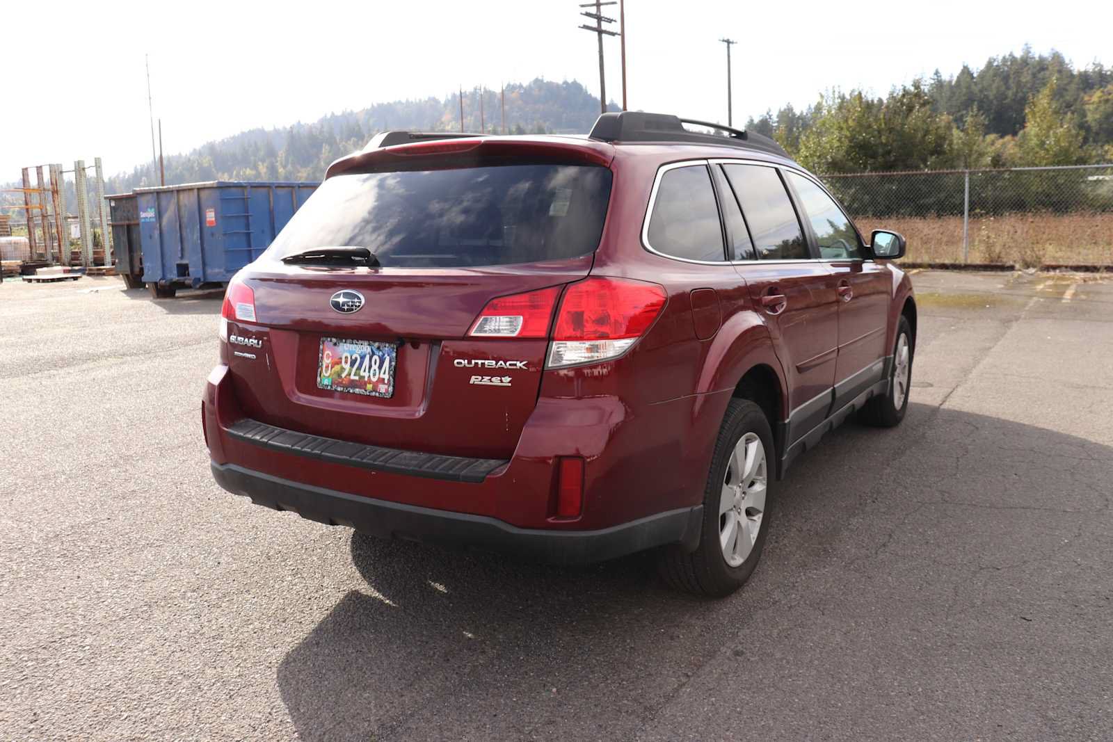 Used 2012 Subaru Outback 2.5i Premium w/ All-Weather Pkg AWD/4WD image 5