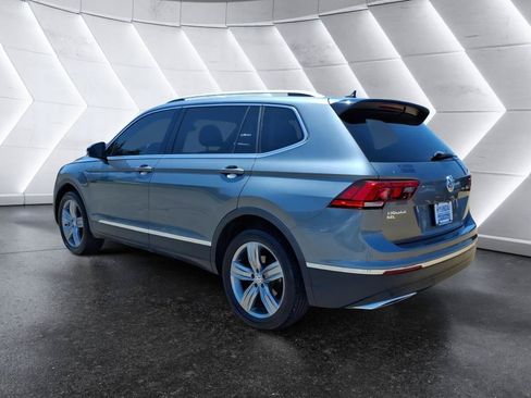 Used 2021 Volkswagen Tiguan SEL FWD image 3
