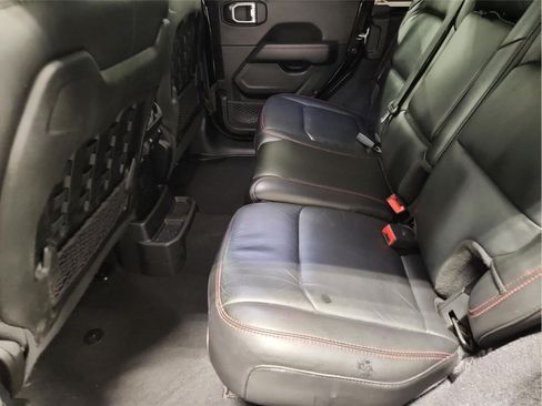 Used 2021 Jeep Wrangler Unlimited Rubicon AWD/4WD image 25
