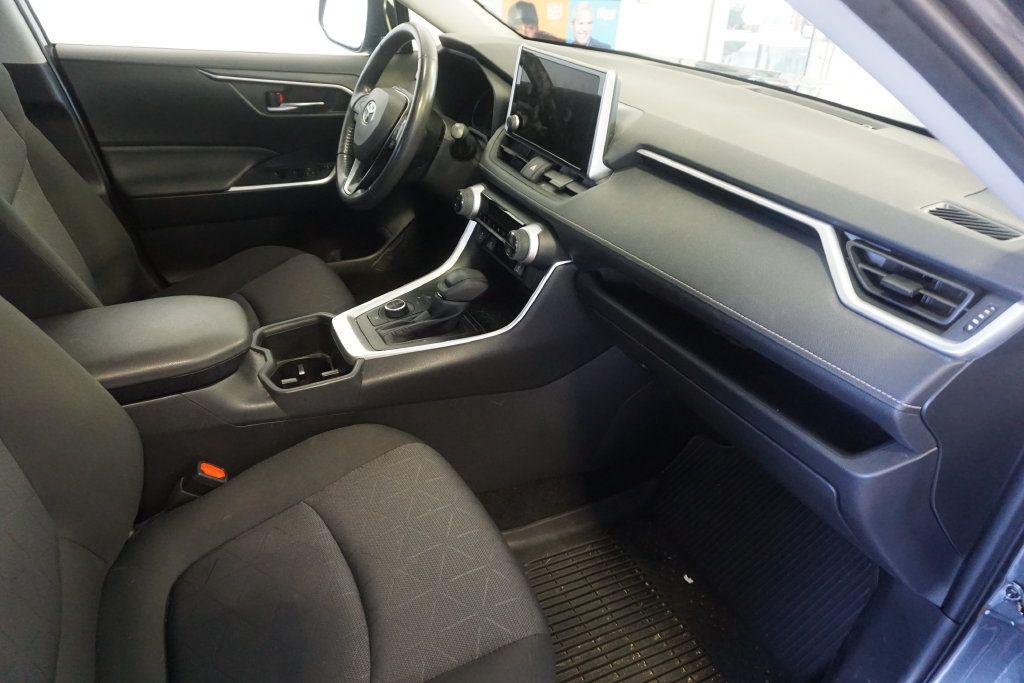 Used 2023 Toyota RAV4 XLE w/ Convenience Package AWD/4WD image 24