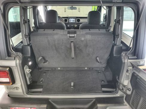 Used 2021 Jeep Wrangler Sport AWD/4WD image 24