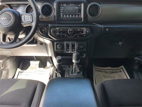 Certified 2023 Jeep Wrangler Willys image 40