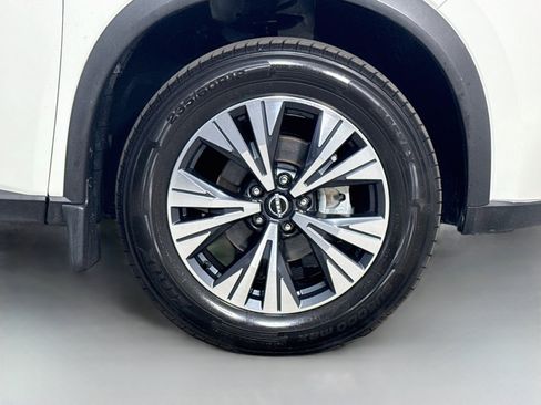 Used 2023 Nissan Rogue SV w/ SV Premium B Package FWD image 32