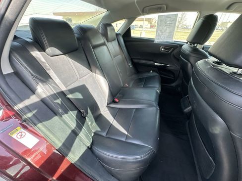 Used 2013 Toyota Avalon XLE image 24