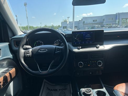 Used 2024 Ford Maverick Lariat FWD image 35