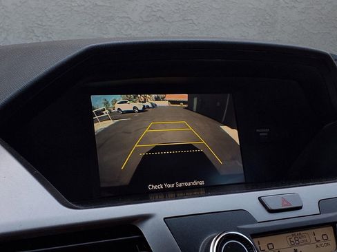 Used 2015 Honda Odyssey EX image 8