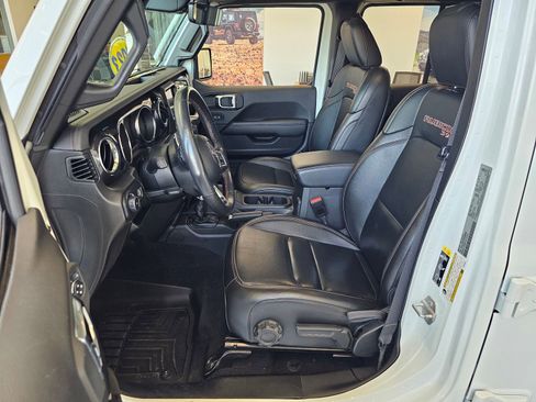 Used 2023 Jeep Wrangler Unlimited Rubicon 392 AWD/4WD image 13