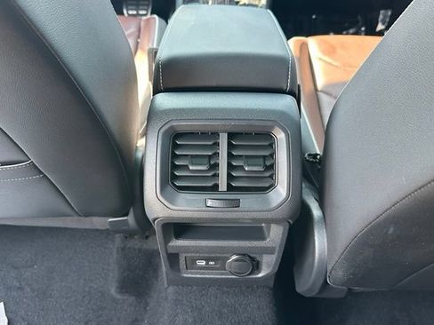 Certified 2022 Volkswagen Tiguan SEL R-Line AWD/4WD image 30