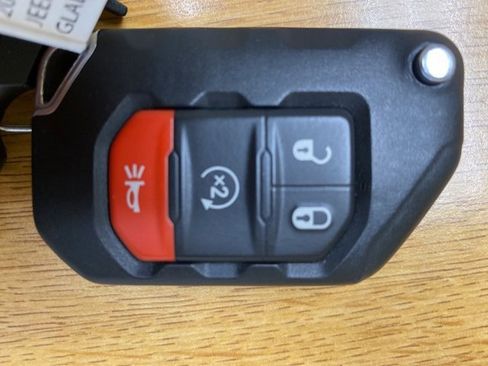 Used 2021 Jeep Gladiator Mojave image 36