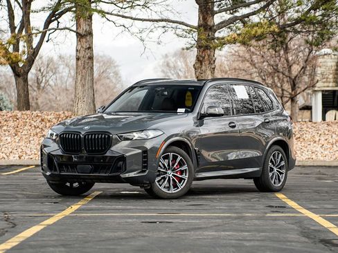 Used 2024 BMW X5 xDrive40i w/ M Sport Package image 1