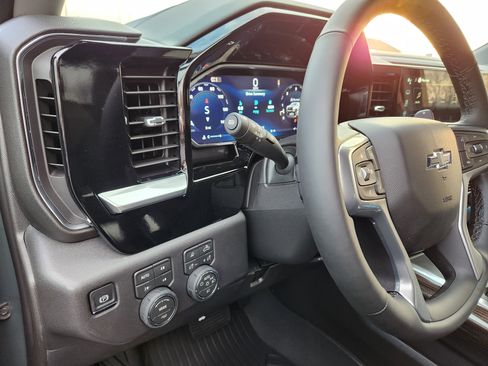 New 2026 Chevrolet Silverado 1500 LT Trail Boss w/ Safety Package image 16