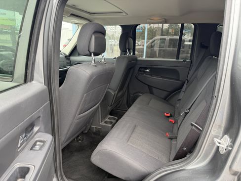 Used 2012 Jeep Liberty Sport w/ Popular Equipment Group AWD/4WD image 15