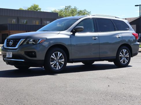 Used 2019 Nissan Pathfinder SL AWD/4WD image 11
