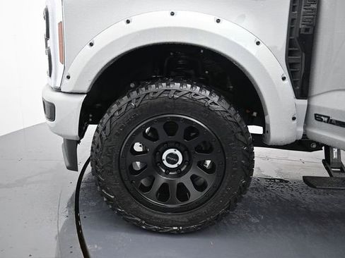 New 2025 Ford F250 XLT w/ Black Appearance Package image 10