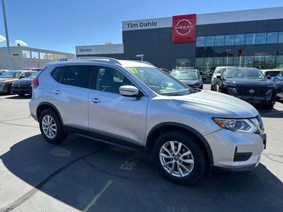 Used 2017 Nissan Rogue SV